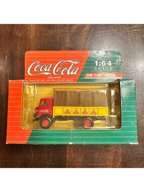 Coca-Cola Die-Cast Vintage GMC Truck 1:64 Scale T-70